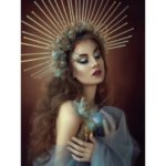Картина на стекле Модель в короне AG 40-215 40x50 см POSTERMARKET AG 40-215 Картина на стекле